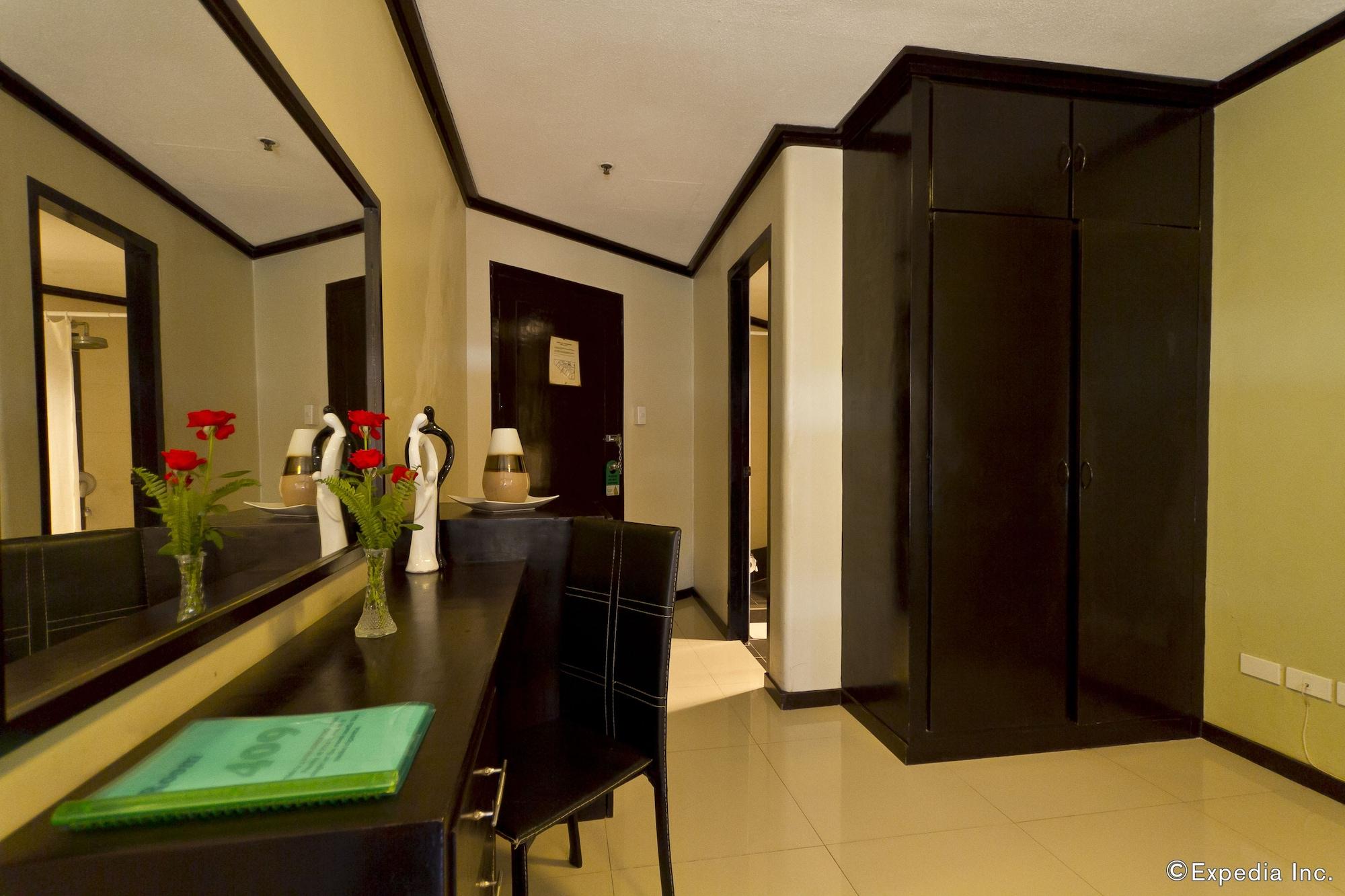 Richmond Plaza Hotel Tabok Екстериор снимка