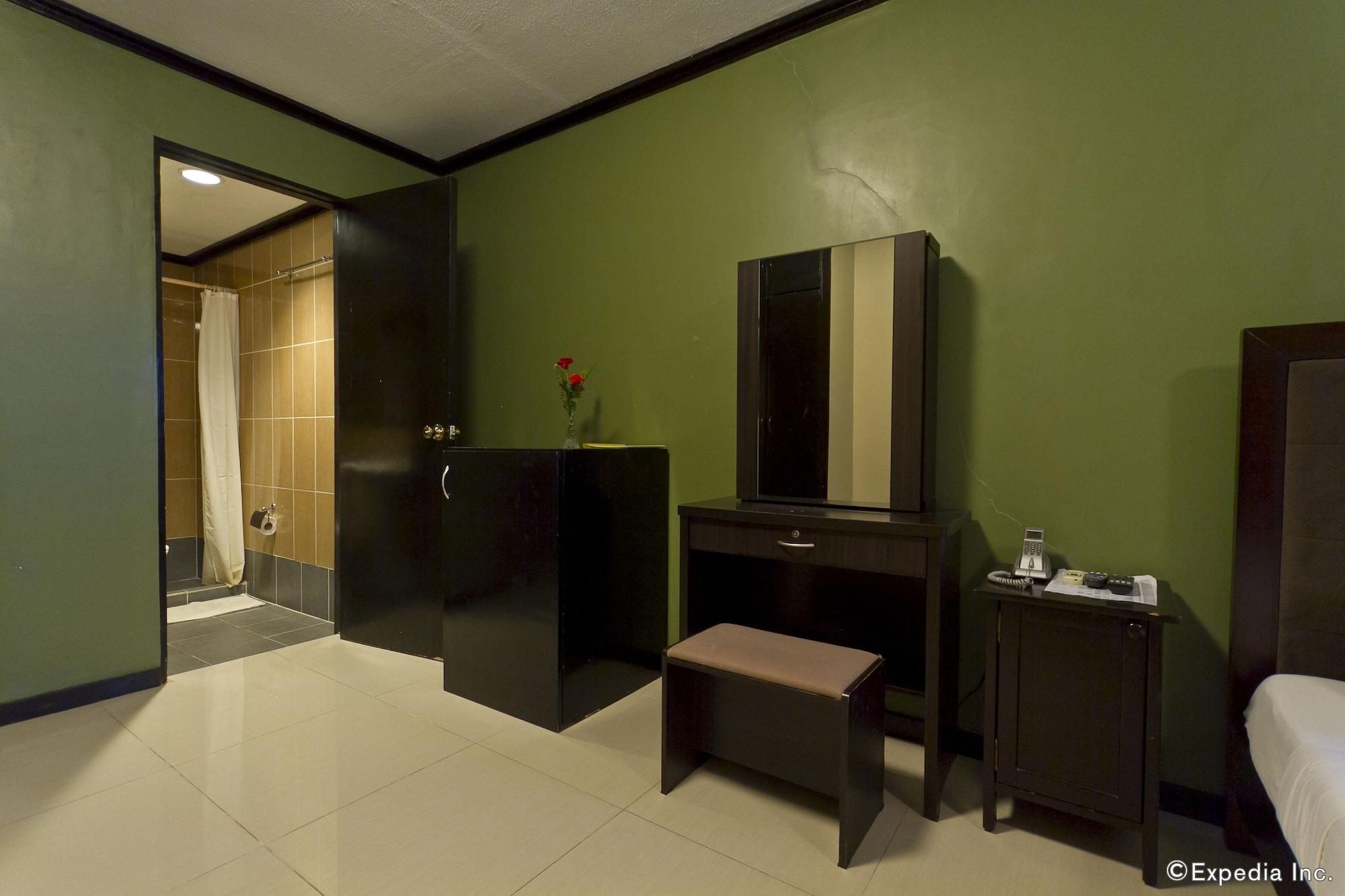Richmond Plaza Hotel Tabok Екстериор снимка