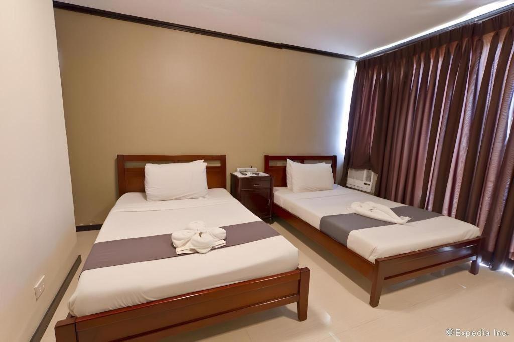 Richmond Plaza Hotel Tabok Екстериор снимка