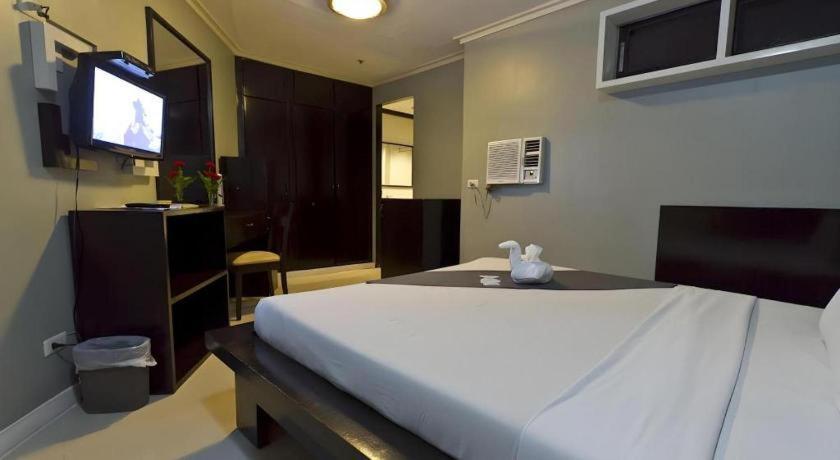 Richmond Plaza Hotel Tabok Екстериор снимка