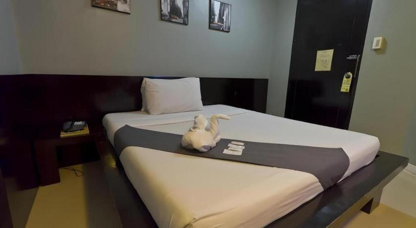 Richmond Plaza Hotel Tabok Екстериор снимка