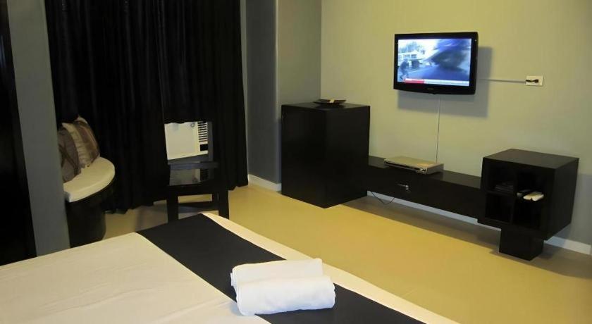 Richmond Plaza Hotel Tabok Екстериор снимка