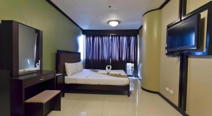 Richmond Plaza Hotel Tabok Екстериор снимка