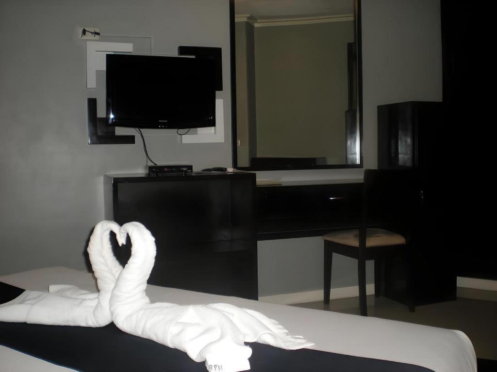 Richmond Plaza Hotel Tabok Екстериор снимка